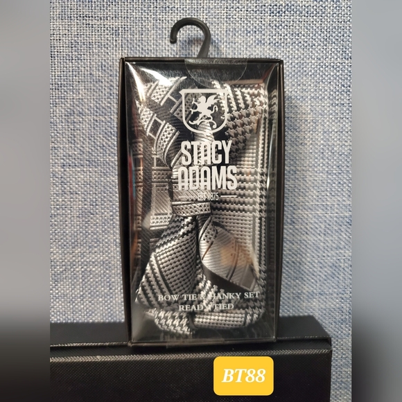 Stacy Adams Other - Pre-Tied Bow Ties by Stacy Adams - (BT - 88)